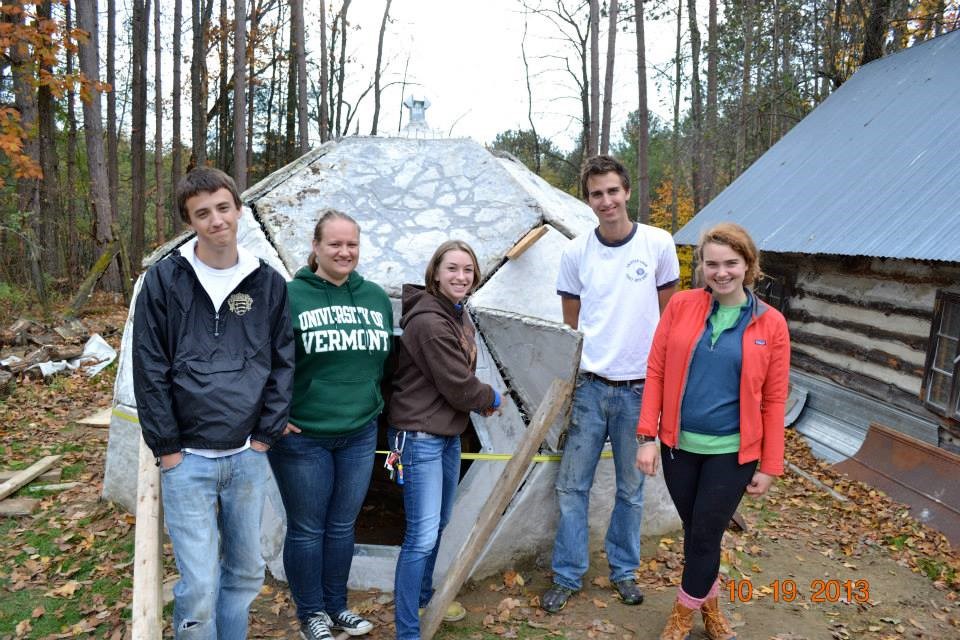 high-school-engineering-projects-help-to-build-shelter-uvm-cde