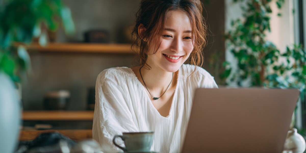 Adult learner attends live online summer class through UVM